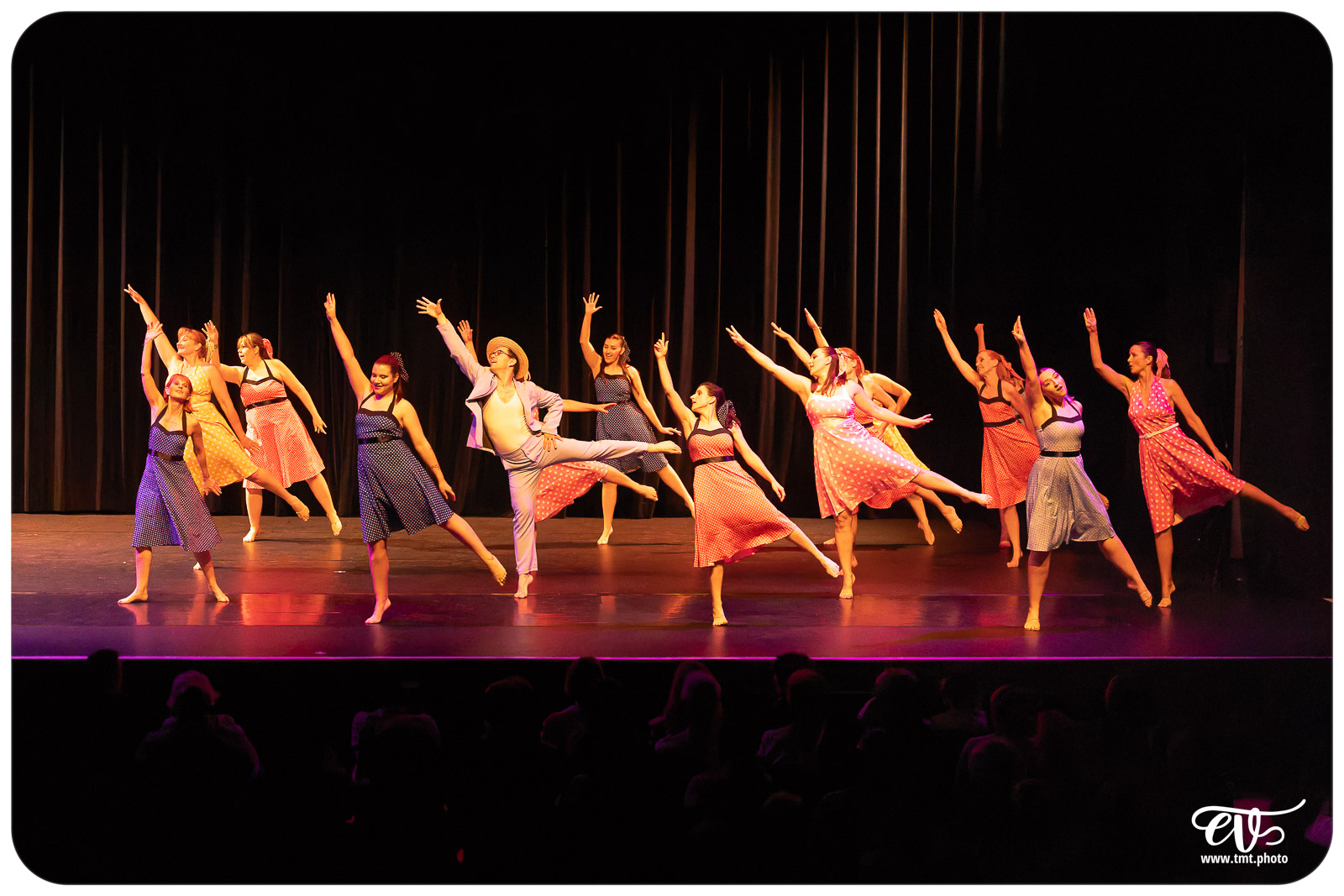ECOLE DE DANSE CÉCILE ADAMOW